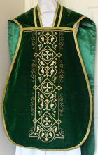 Green Antique Roman High Mass Set of Vestments 8446